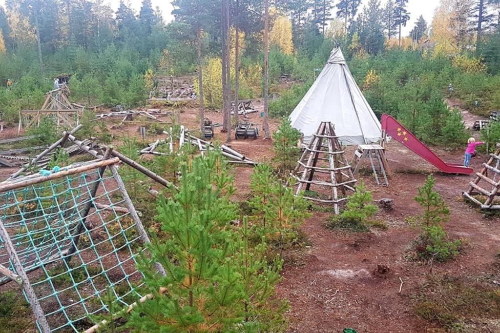 Nybyggd Stuga Intill Skogsbrynet - New Built Cottage Next To The Cowberry Forest Mora Exterior photo